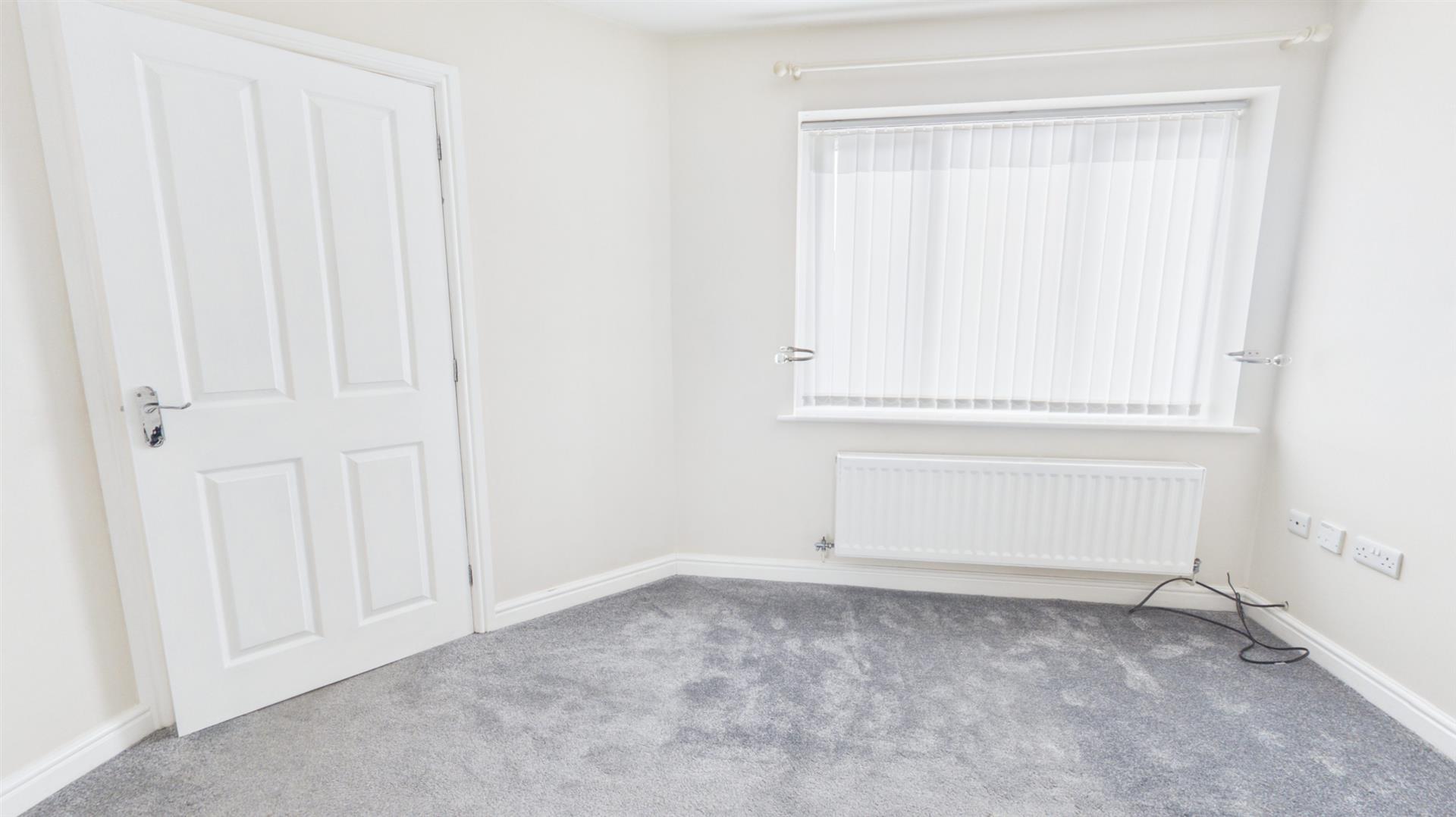 10 Harvey Gardens, Shrewsbury, SY2 5TG SSTC